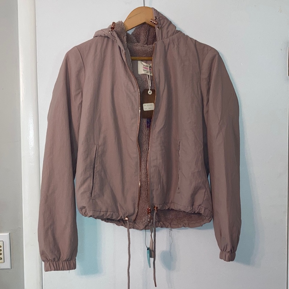 <NEW> 26 international (Ashley, Utility Collection) pink jacket! Size M